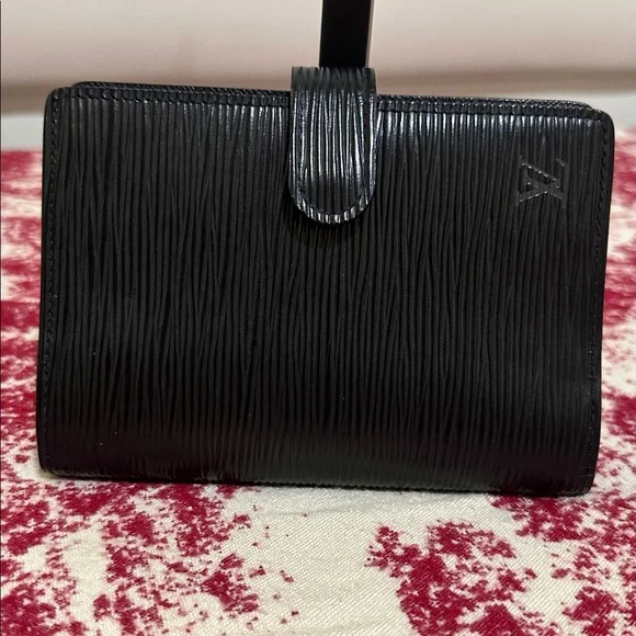 Louis Vuitton Black Leather Passport Cover/Agenda PM - Picture 3 of 15